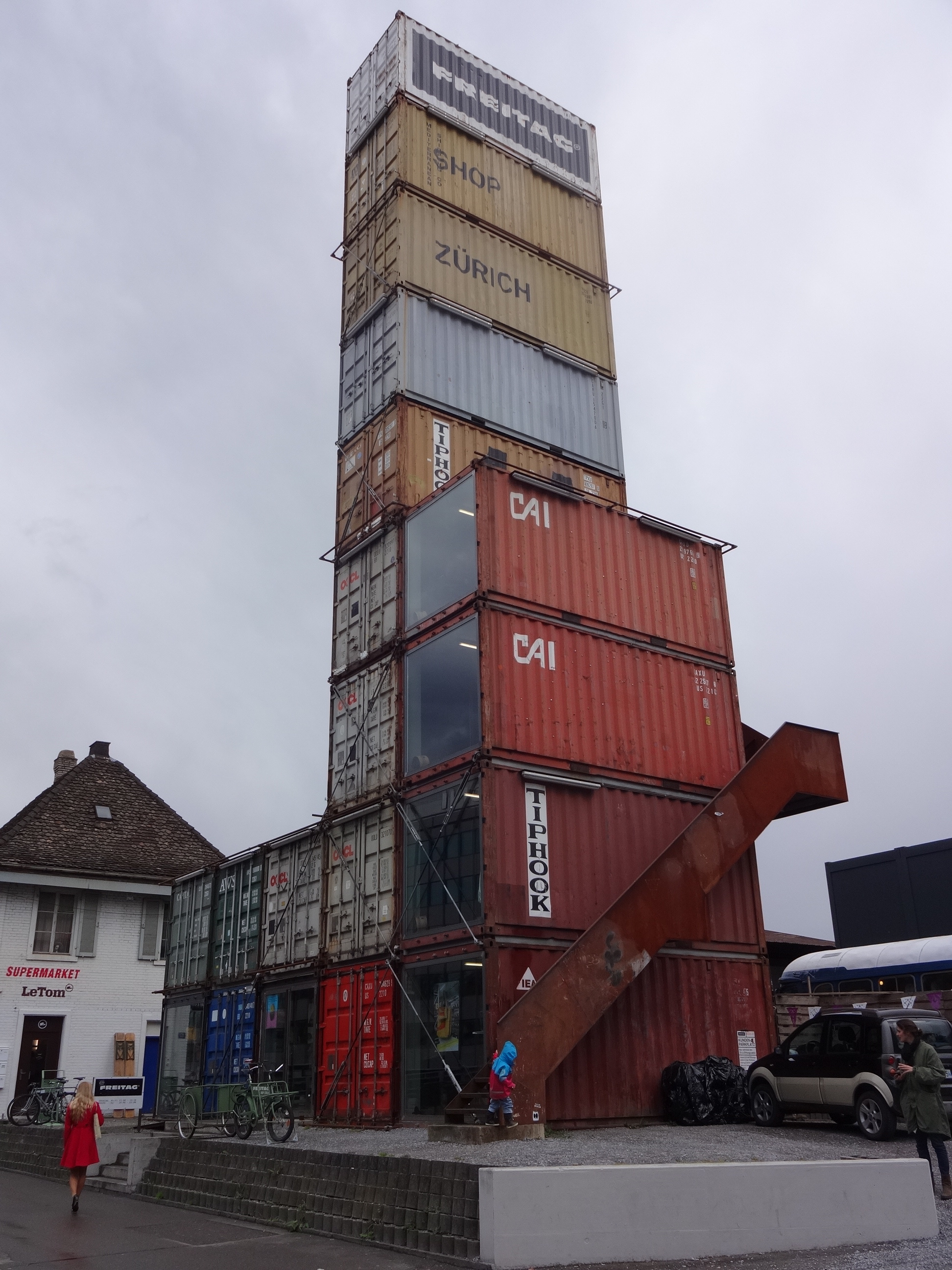Freitag konteineru tornis